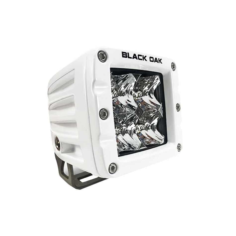 Projecteur LED marin Black Oak 2" - Optique à faisceau large - Boîtier blanc - Série Pro 3.0 [2FM-POD10CR]